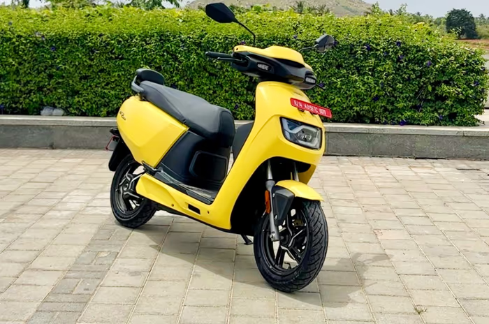 Hero Vida VX2 First Ride Review – क्या ये Electric Scooter Top पर पहुंच पाएगा?
